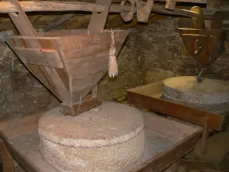 muíño do mosquetín de dúas pedras