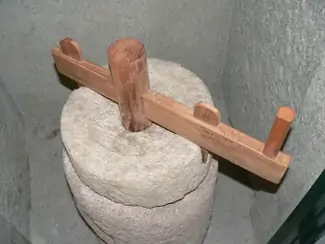 muíño manual romano